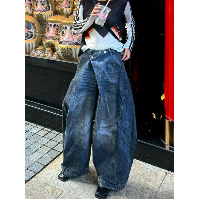 Retro Distressed Washed Reverse Waist Jeans - Image 4